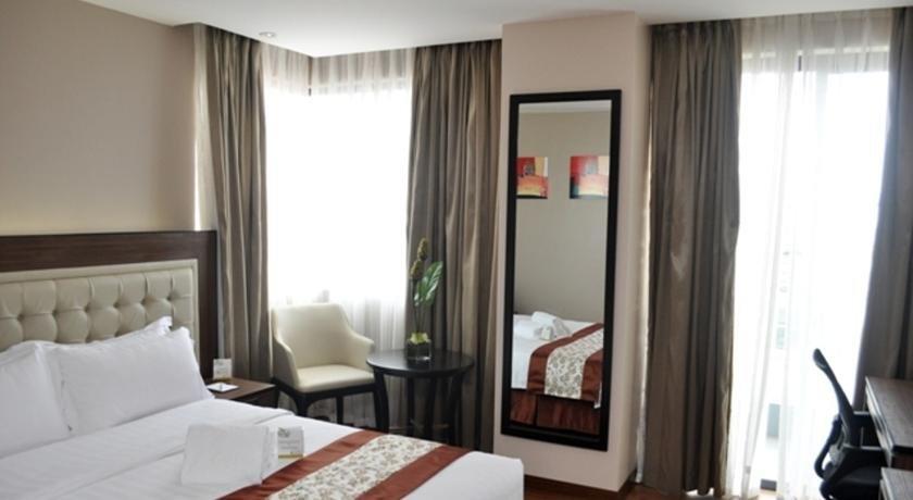 Ace Hotel & Suites