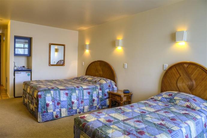 City of Sails Motel