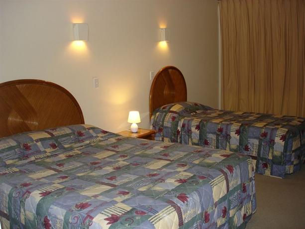 City of Sails Motel
