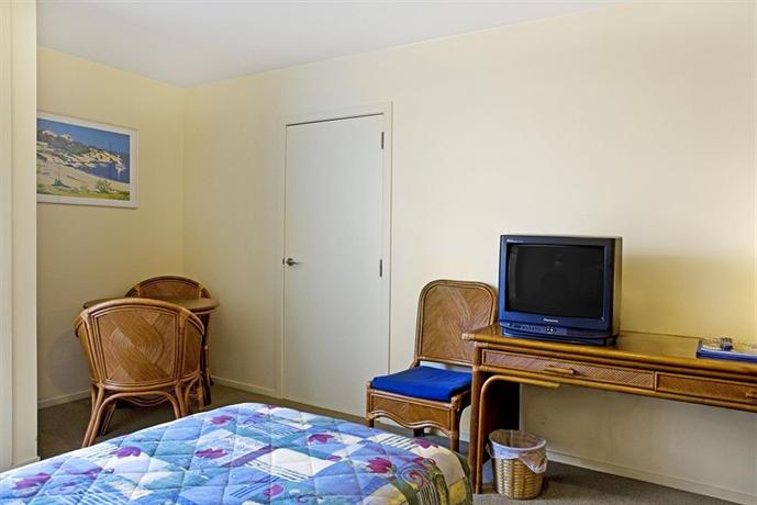 City of Sails Motel