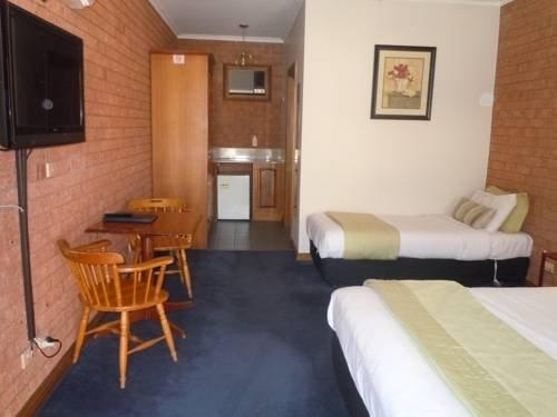Central Springs Inn