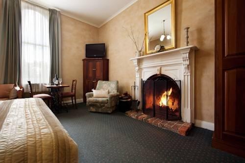 Central Springs Inn