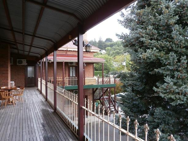 Central Springs Inn