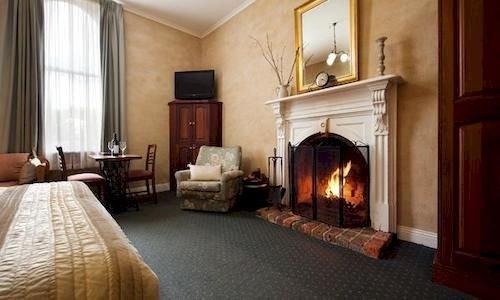 Central Springs Inn