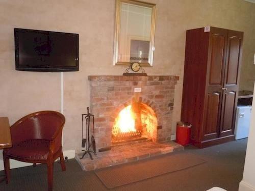 Central Springs Inn