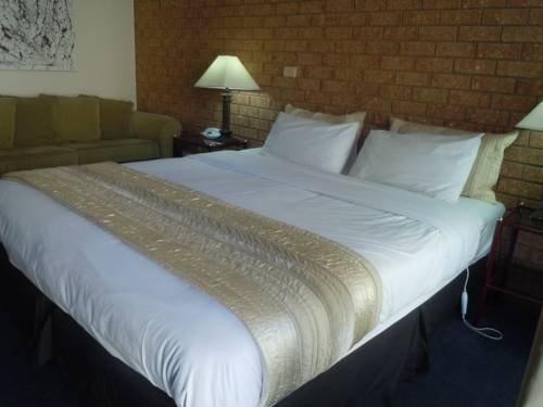 Central Springs Inn