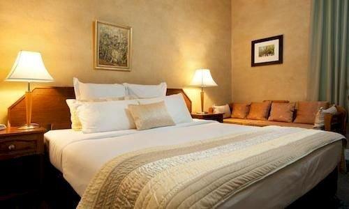 Central Springs Inn