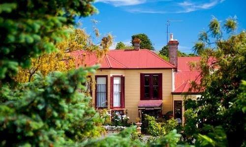 Central Springs Inn
