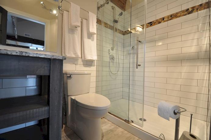 Kemptville Suites