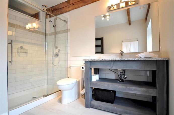 Kemptville Suites