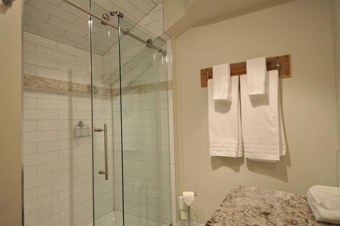 Kemptville Suites