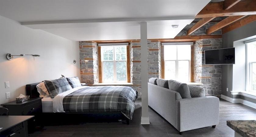 Kemptville Suites