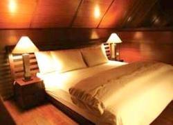 Amazing Umang Island Resort
