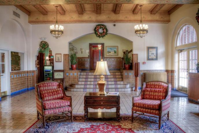 Hassayampa Inn