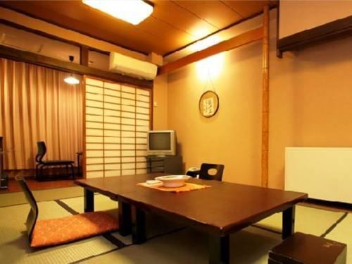 Tsutaya Ryokan Unzen