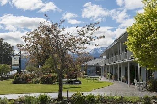 Lakeside Motel & Apartments