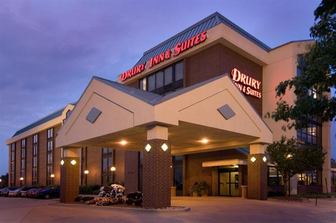 Drury Inn & Suites Champaign 숄렘 아쿠아틱 센터 United States thumbnail