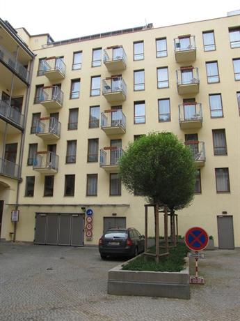 Aparthotel Austria Suites