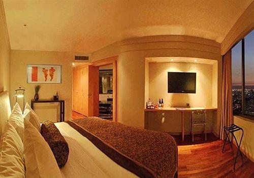 Boulevard Suites Hotel