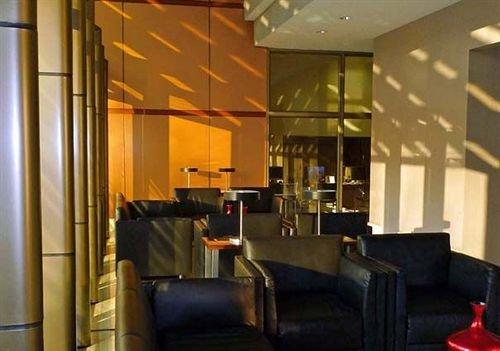 Boulevard Suites Hotel