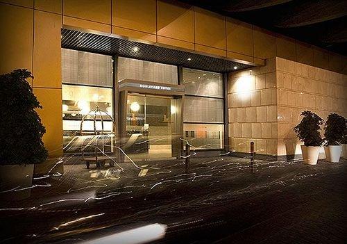 Boulevard Suites Hotel
