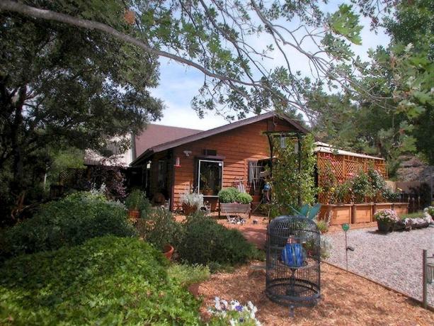 Wikiup Bed and Breakfast