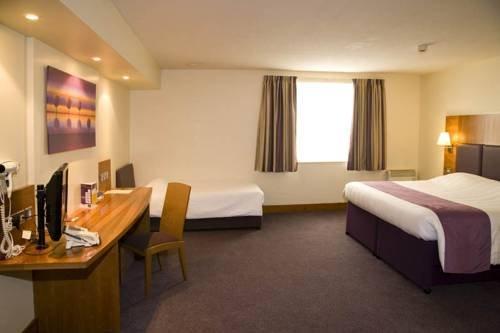 Premier Inn City South Cardiff