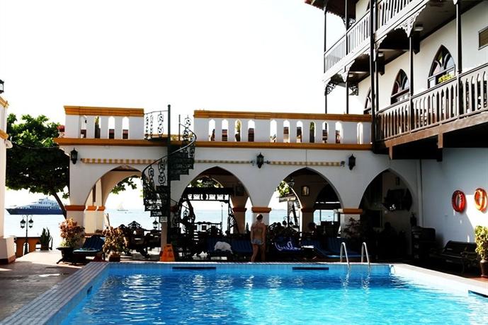 Tembo House Hotel