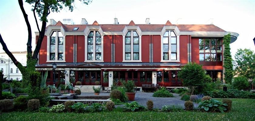 Golden Ball Club Wellness Hotel & Spa