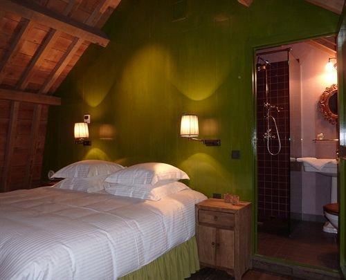 B&B Canal Deluxe