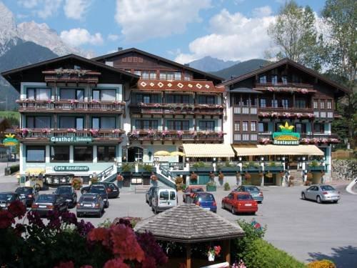 Hotel Niederreiter Ski Resort Maria Alm Austria thumbnail