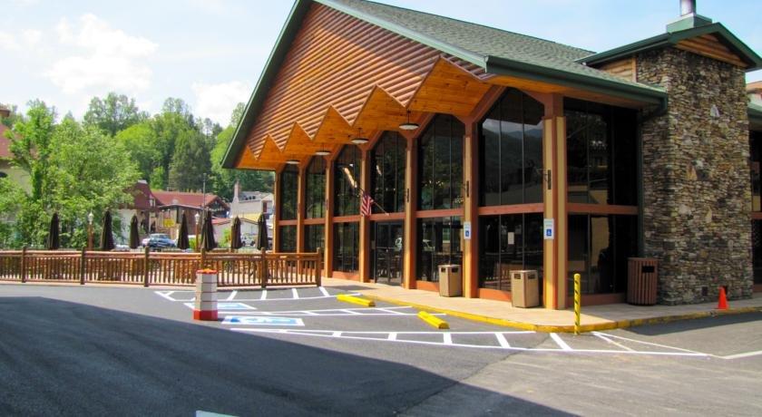 River Terrace Resort & Convention Center
