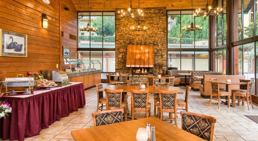 River Terrace Resort & Convention Center