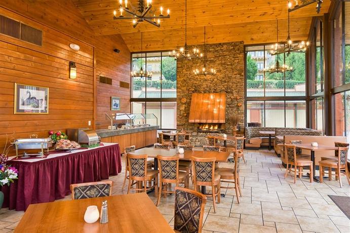 River Terrace Resort & Convention Center