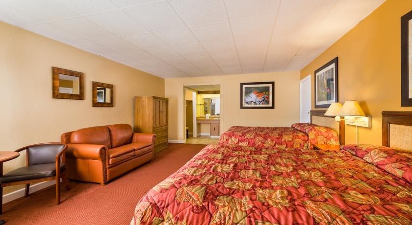 River Terrace Resort & Convention Center