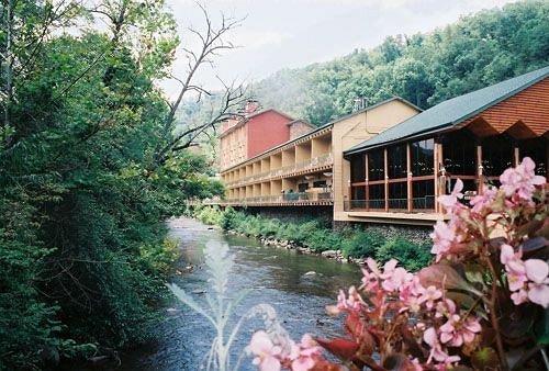 River Terrace Resort & Convention Center