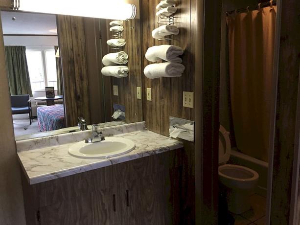 Tennessee Mountain Lodge Riverside by OYO