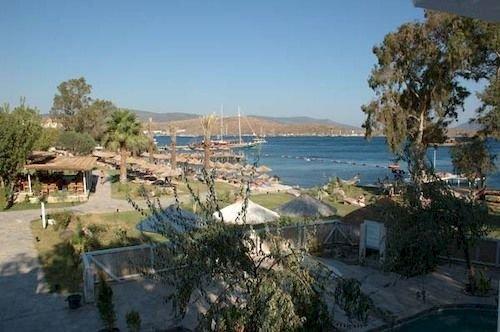 Rexene Resort