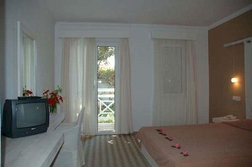Rexene Resort