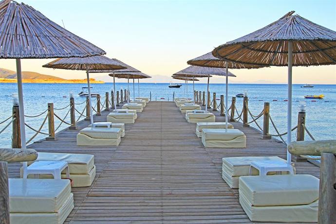 Rexene Resort