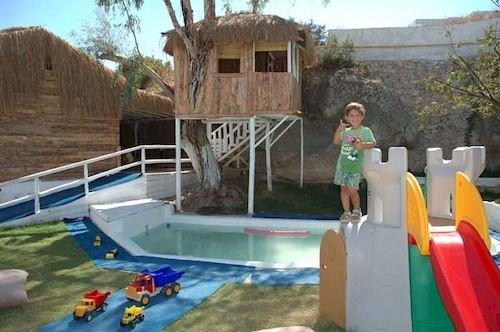 Rexene Resort