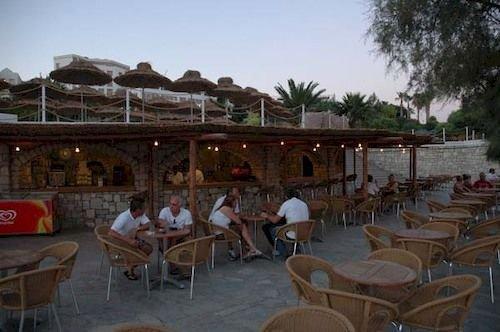 Rexene Resort