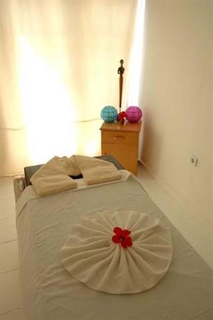Rexene Resort