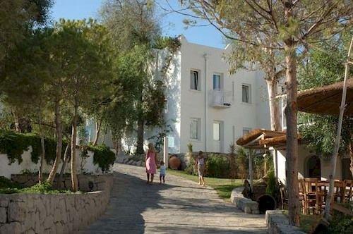 Rexene Resort