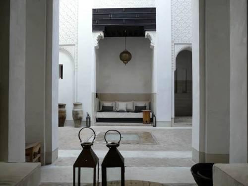 Azzouna13