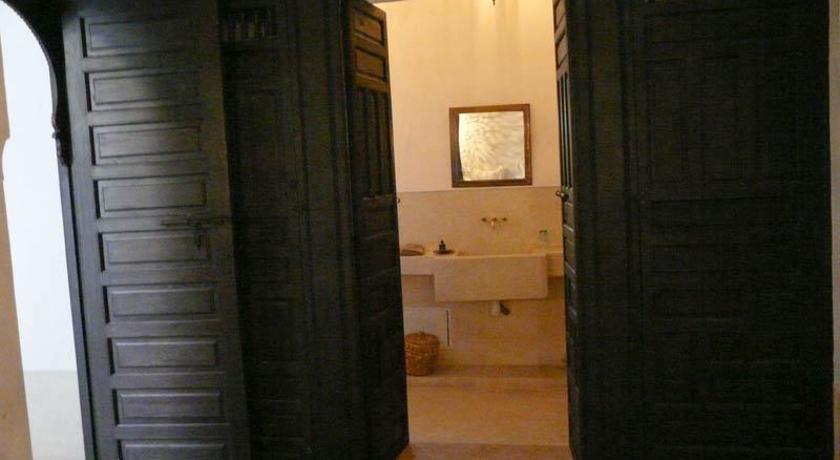 Azzouna13