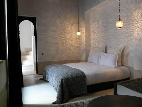 Azzouna13