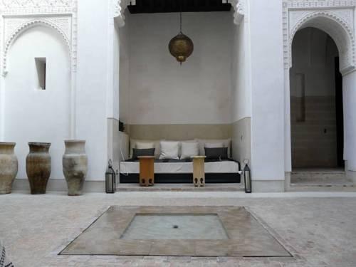 Azzouna13