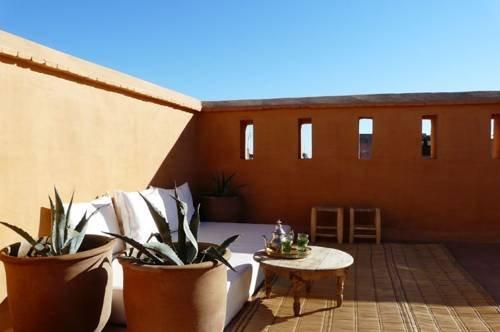 Azzouna13