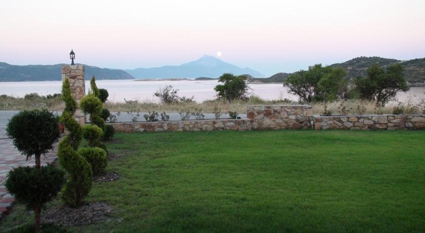 Athos Bay Villa